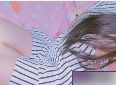 00后美少女《幼音少女》网格衫视频