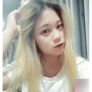 Twitter美女（希妹）拥有顶级洁白玉足【9.5g】