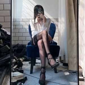 商品自行打包推特博主BrickTS伪娘18.6G百度盘细节增加：自行打包的推特博主BrickTS伪娘视频，高清质量18.6G，可通过百度盘下载。