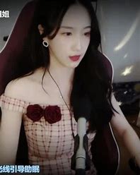 繁华胡言乱语御姐美足合集，21个视频总14G，身材一级棒，足系列必备