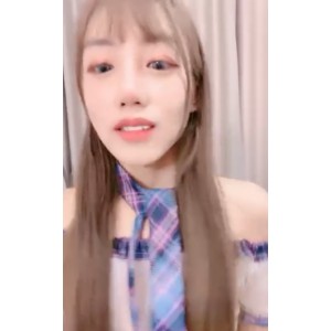 国服少女小怡：50v32.9g视频收藏狂潮，反差女友的魅力无法抗拒