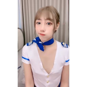 国服少女小怡：50v32.9g视频收藏狂潮，反差女友的魅力无法抗拒