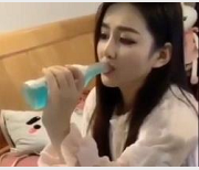 高颜值反差妹子口系列213V视频全露脸精彩打粑粑大熊秀嘴艺