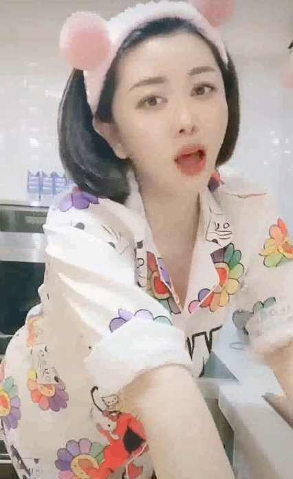 优质抖音疯狂抖音外篇之抖音擦边球5[187P 26V 848M][百度盘]