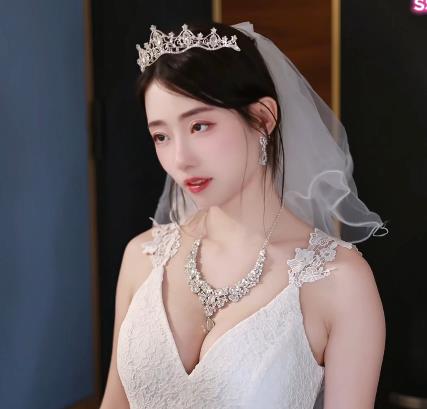 抖音甜美新娘最新合集1V2.2G，婚前找前男友