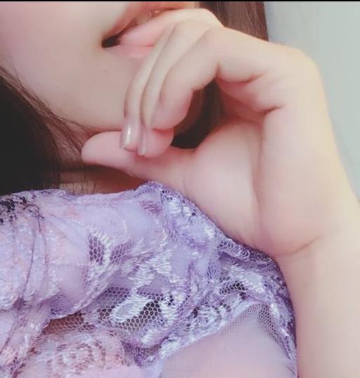 抖M平台小艾老师自我安慰最新合集402MB，摧残与玩具的极致体验