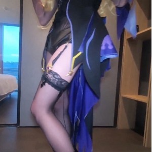 伪娘推特红人东华田园兔COS剧情约会长片超清12V8G，百度盘分享