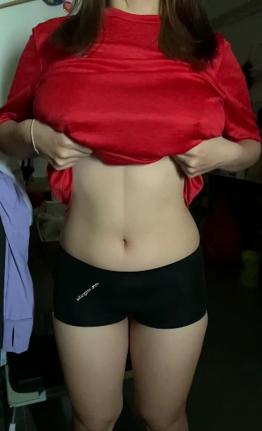 大罩杯女神百度云福利合集24V2.14G，身材太犯规了