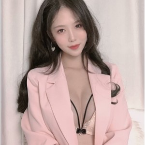 抖音利世性感合集NO.55粉色西装26P178M，不漏又素又欲，奶很大很好看，免费贴