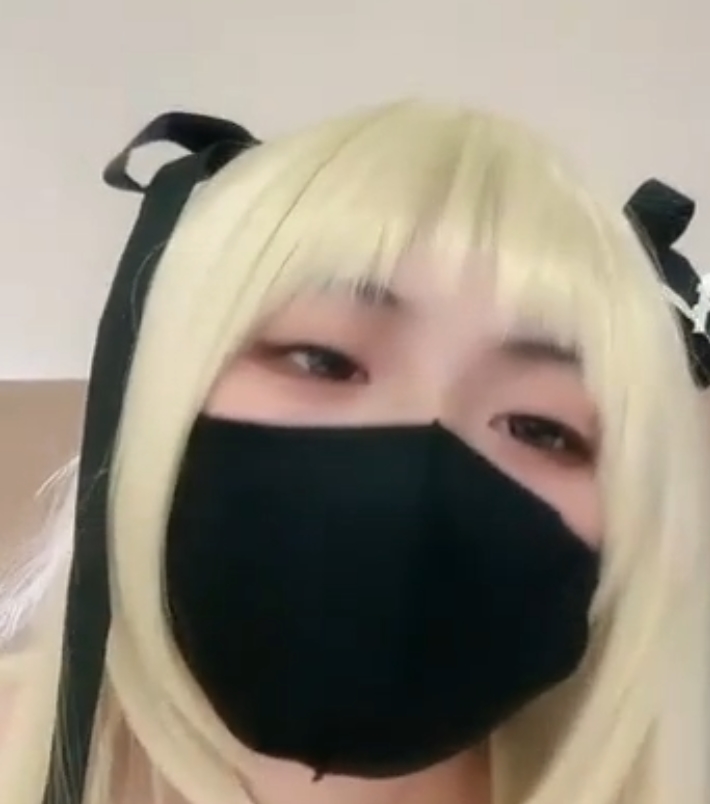 优质嫩萝玩物百度盘神秘液体合集1V363M，梅开二度解压下载