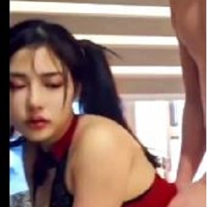 自拍快手高清李娜娜最新合集1V135M，表情管理棒棒糖秀