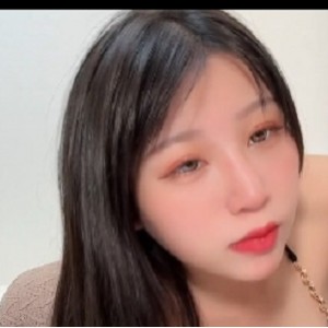 转载搬运FansOne强制摄影艾瑪Emma最新合集1V459M，拍摄被魔抓弄到想尿尿，百度盘解压注意事项