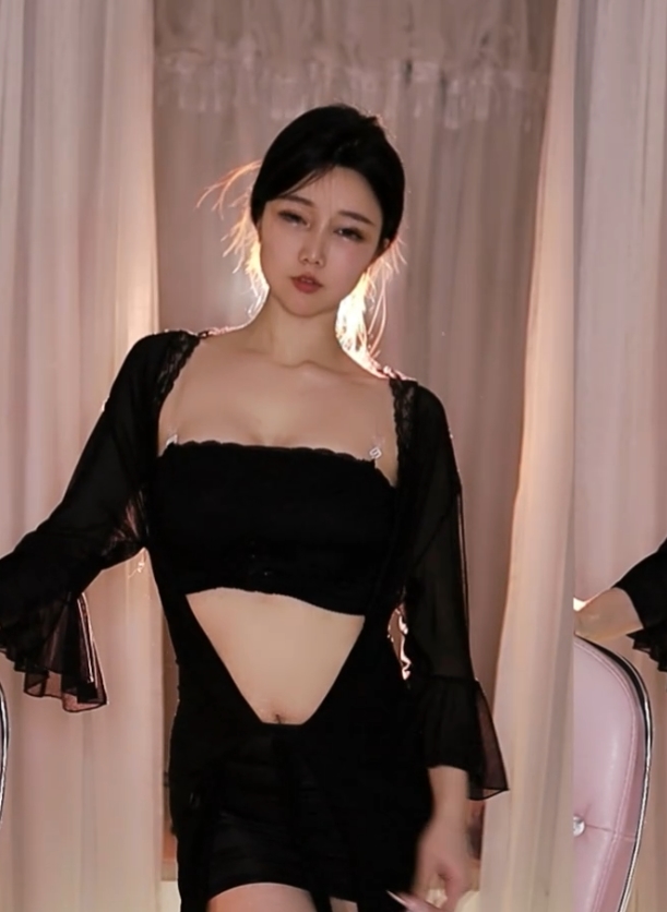 cc主播热舞达人毒毒呢最新合集21V4G，给力舞动