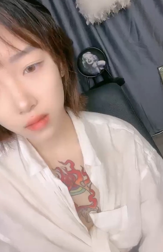 《清纯热舞女神18吖：24个视频合集，20.5G魅力尽显》