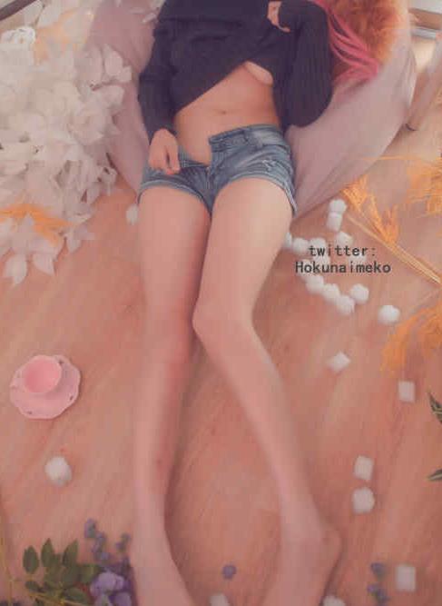 推特日系甜美Hokunaimeko北乃芽子最新合集31V8.4G，完美身材与幽默风格