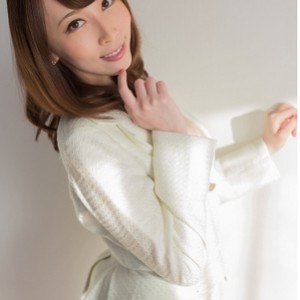 岛国美足达人AyaKisaki最新合集1V1G，魅力足迹