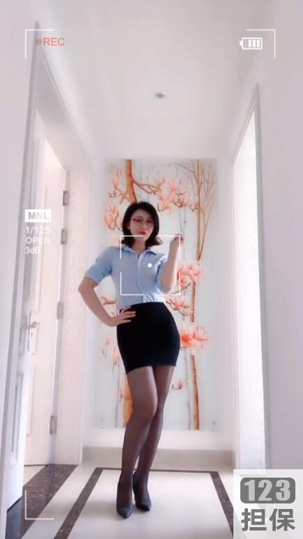 快手锦缎儿芝芝半透明纱衣合集88部50G太诱人