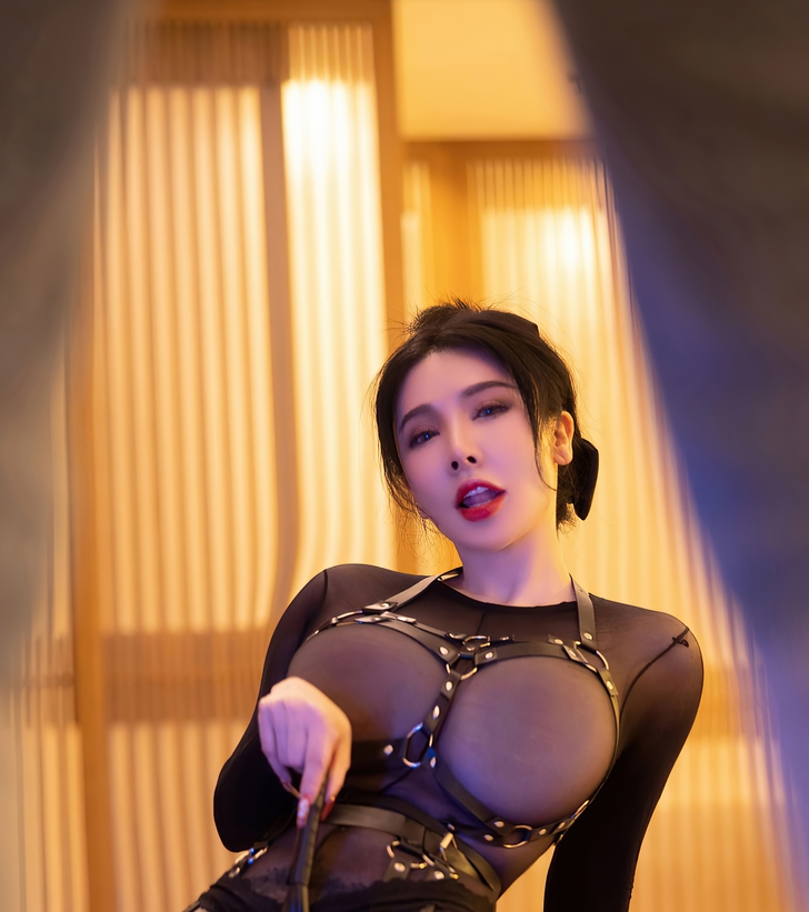 潘娇娇边缘名媛有尺度视频5.8G火辣合集