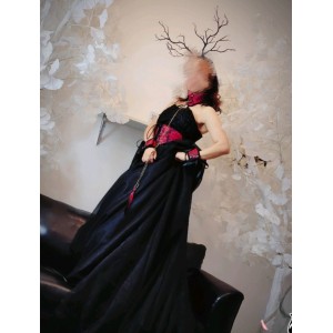 凄梦绳缚指教大二学妹乳钉穿刺开发某处实录248MB网传展示