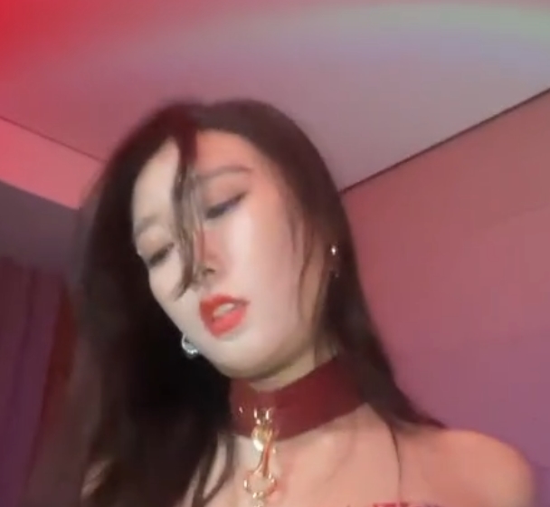 推特苏瑶隐秘互动视频1v735M职场女王