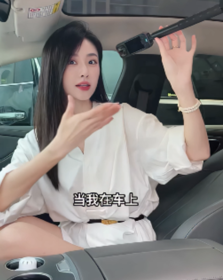 AI群组苏一宁惊艳脱衣视频1部1G风情万种