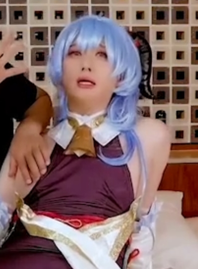 推特伪娘合集95部70G超优质