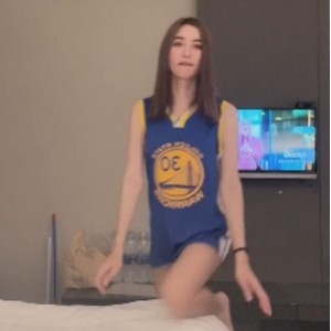 推特mygif77人妖4V1.6G绝密展示