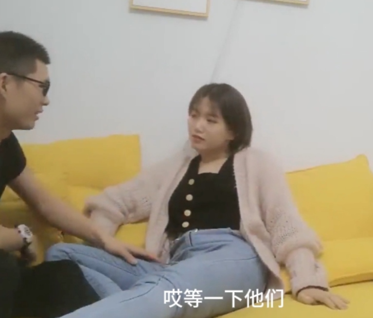 惠普铁锤女友小陈合拍户外14段45G+藏不住了