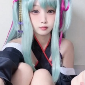 丛雨COS互动福利11v1.19G推上爆红