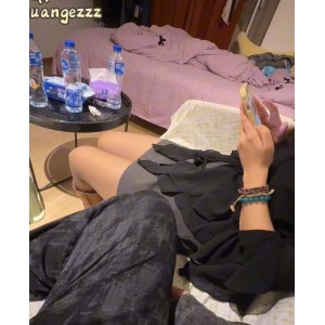 大黄鹅艺术生私拍2V241MB珍藏版