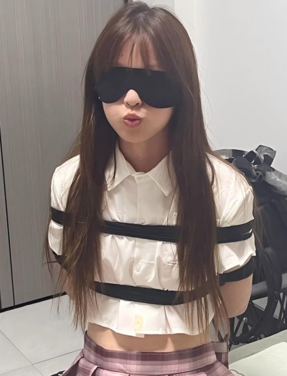 私人定制小柔绝密展示12部481.1MB宿舍夜光