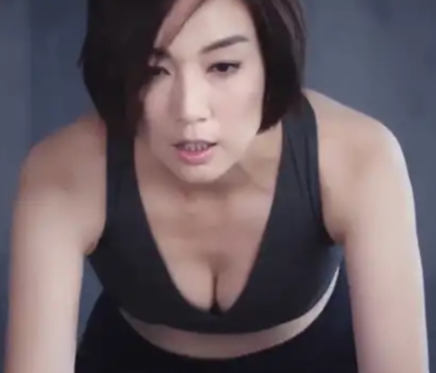 抖音内衣广告女星合集51部1.26G超诱惑