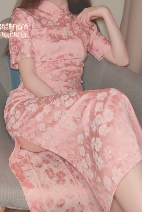 热辣酒推特福利视频合集100部12G超级粉嫩