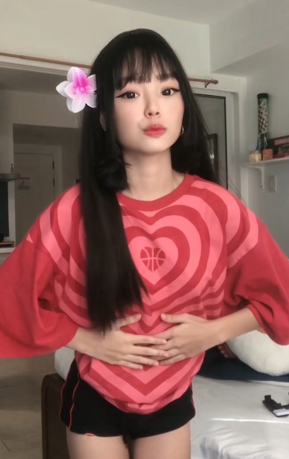 可甜美眉露脸自拍1部867.6MB呐喊互动