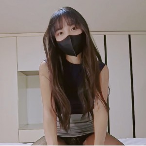 推特爱玩熊熊私房视频15部21G优质身材