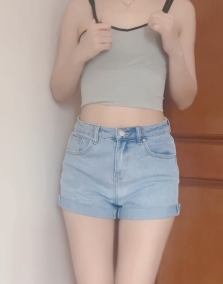 姜姜超赞资源61部22.3G福利姬收藏