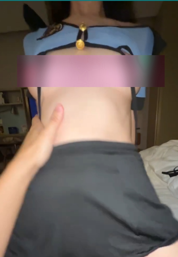 010情侣团建盛宴31V2.34GB绝了