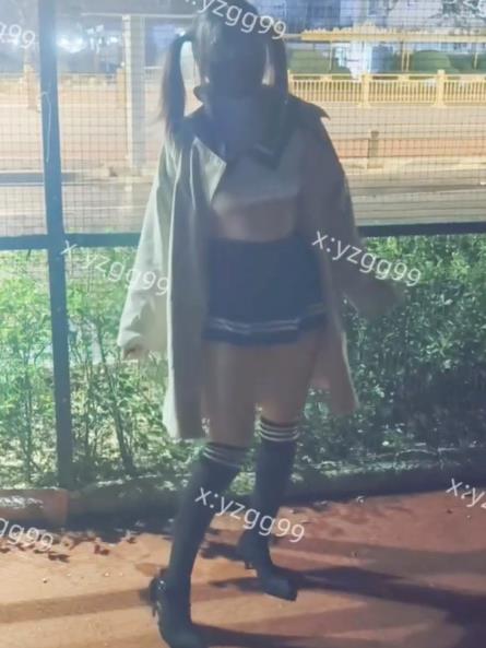 推特养只果果顶级银娃付费福利合集多部13.2G酷爱线下游走