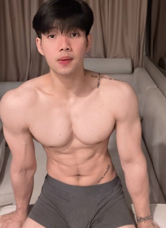 壮汉互动fighterr私密视频合集27部6.65g这肌肉线条绝了