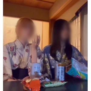 OF百合情侣lilyxoxoles原档30v19g高清稀缺