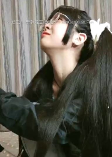 专属小女友双马尾白丝直播合集30V28G清纯又魅惑