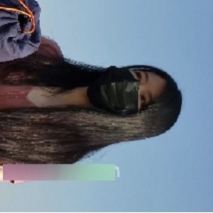 私拍展示吊带裙高跟美女丰腴体态1V9.61G胖臀长腿惹火