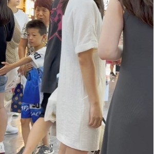 KFC长裙少妇拍摄1部287MB透视无痕内痕美腿