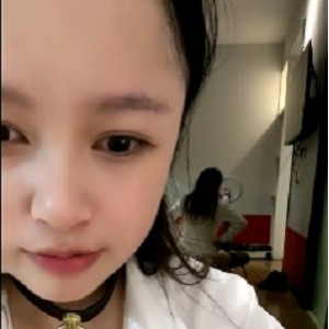 G奶女神小羊咩咩私拍展示3V5P2.19G车灯太晃眼