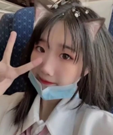 网盘秒传可爱妹子醉酒三人游1V666M真实互动太感觉